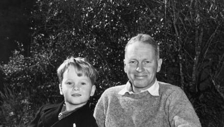 Farrow con il figlio