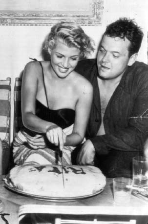 Rita con suo marito Orson Welles